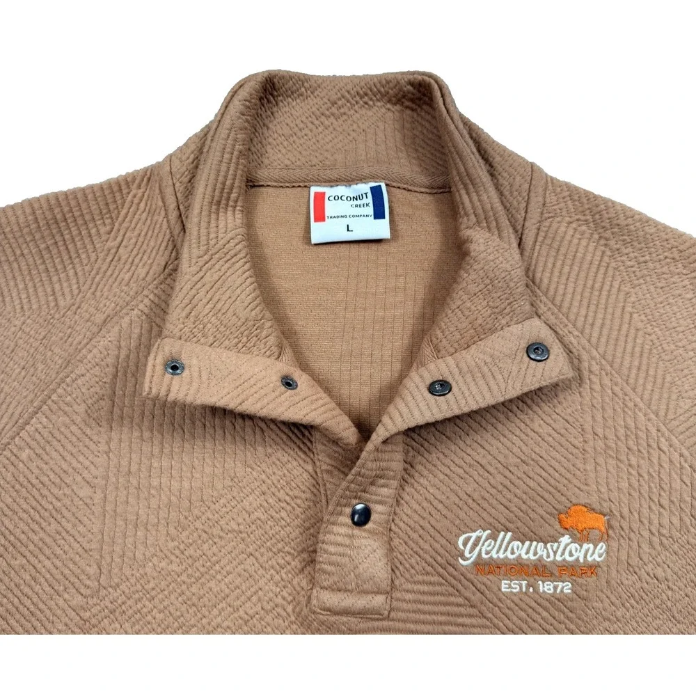 Coconut Creek Yellowstone National Park Mens Large Brown Snap Neck Pullover